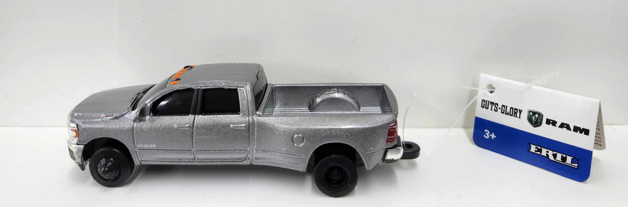1/64 ERTL TOY RAM 3500 DUALLY PICKUP SILVER NEW NO BOX
