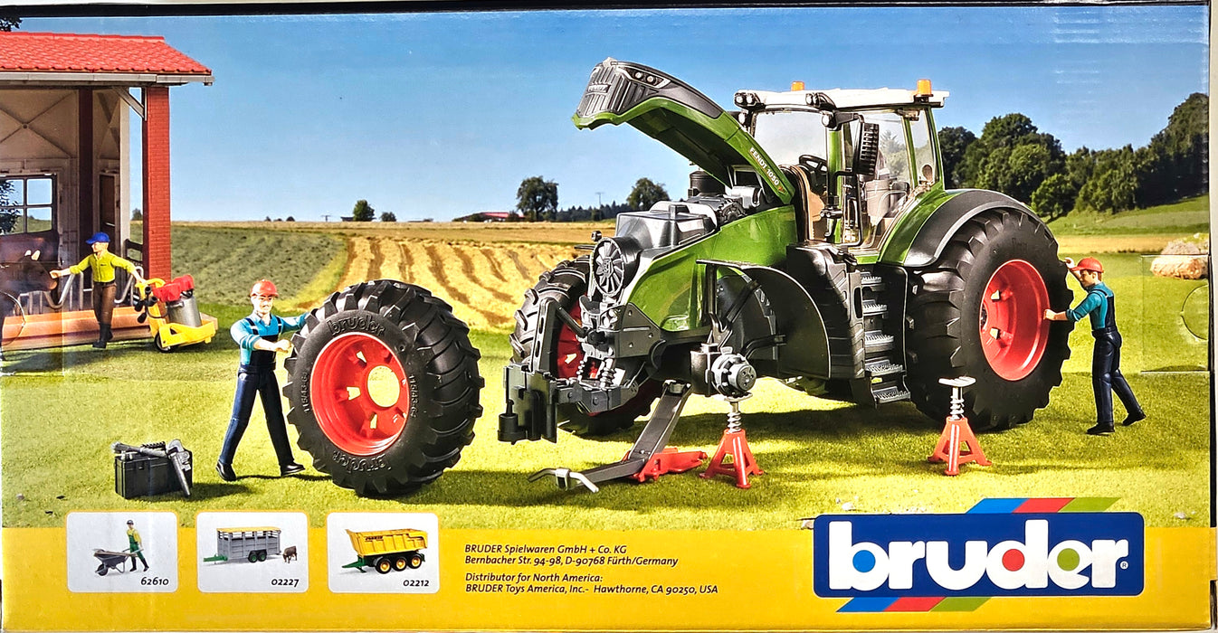 1/16 BRUDER TOY FENDT 1050 TRACTOR WITH MECHANIC SET