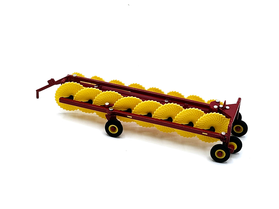 1/64 ERTL TOY NEW HOLLAND WHEEL RAKE NEW NO BOX