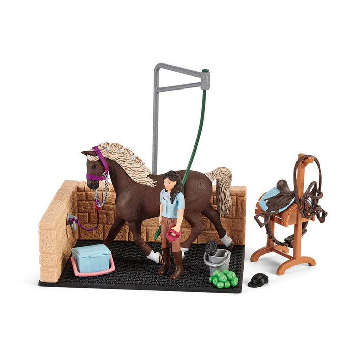 SCHLEICH TOY HORSE CLUB WASHING AREA WITH EMILY AND LUNA