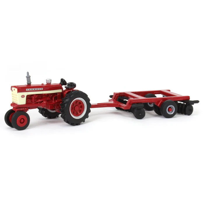 1/64 ERTL TOY IH FARMALL 560 TRACTOR WITH DISC