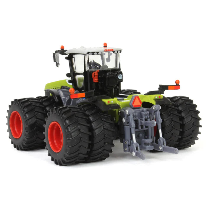 1/64 ERTL TOY CLAAS XERION 4500 TRACTOR WITH DUALS