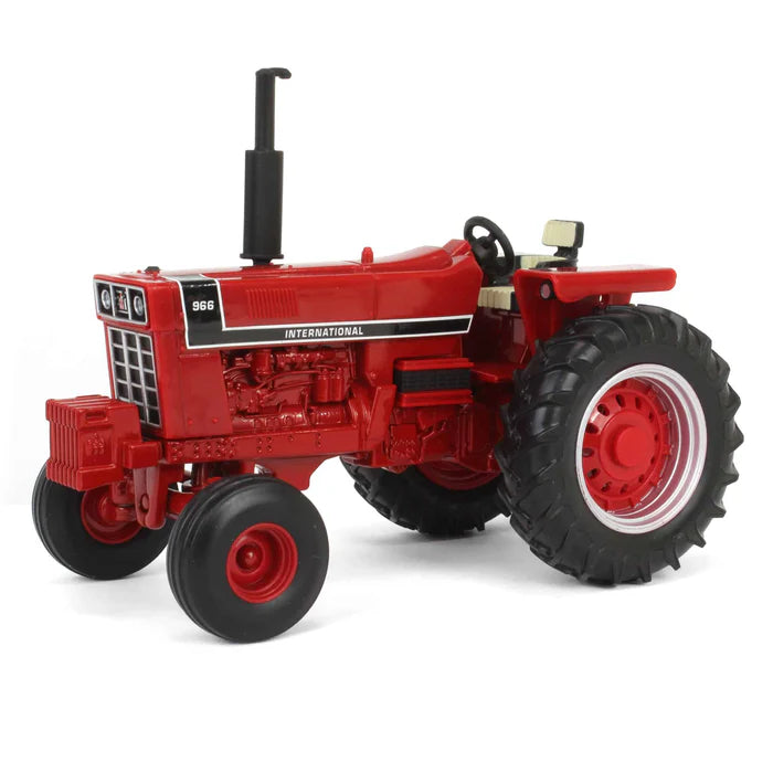 1/32 ERTL TOY CASE IH 966 TRACTOR