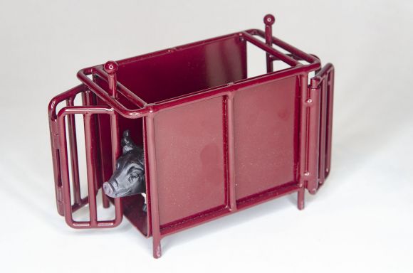 1/16 LITTLE BUSTER TOY HOG/SHEEP/GOAT CRATE SCALE RED