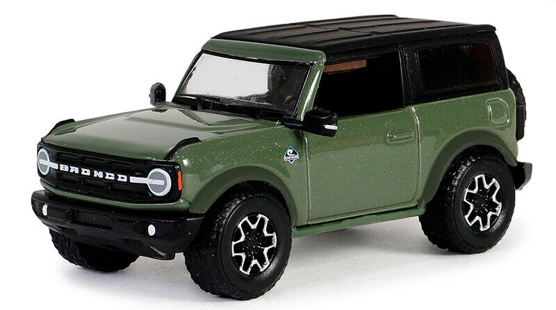 1/64 GREENLIGHT TOY 2023 FORD BRONCO OUTER BANKS SHOWROOM FLOOR SERIES 5  ***RETIRED***