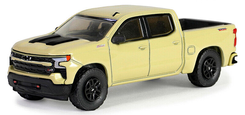 1/64 GREENLIGHT TOY 2023 CHEVROLET SILVERADO LT  SHOWROOM FLOOR SERIES 5