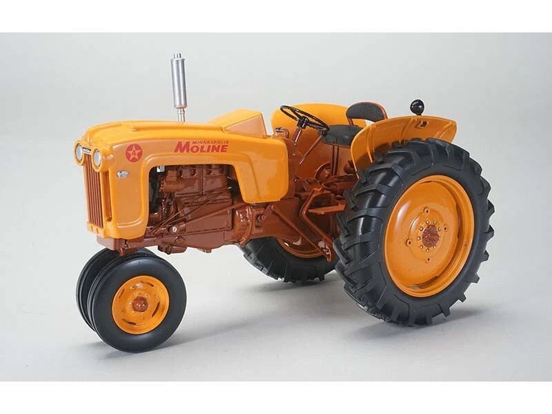 1/16 SPECCAST TOY MINNEAPOLIS MOLINE FOUR STAR TRACTOR