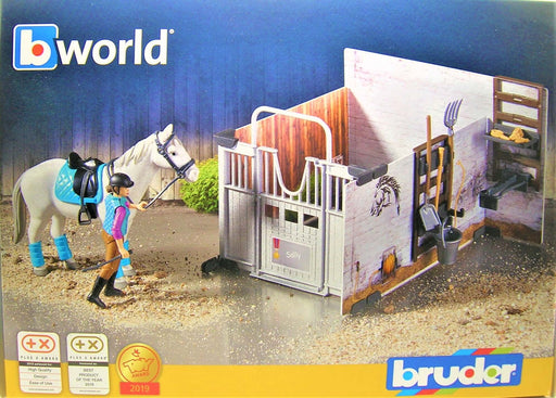 1/16 BRUDER TOY HORSE STABLE WITH FIGURES