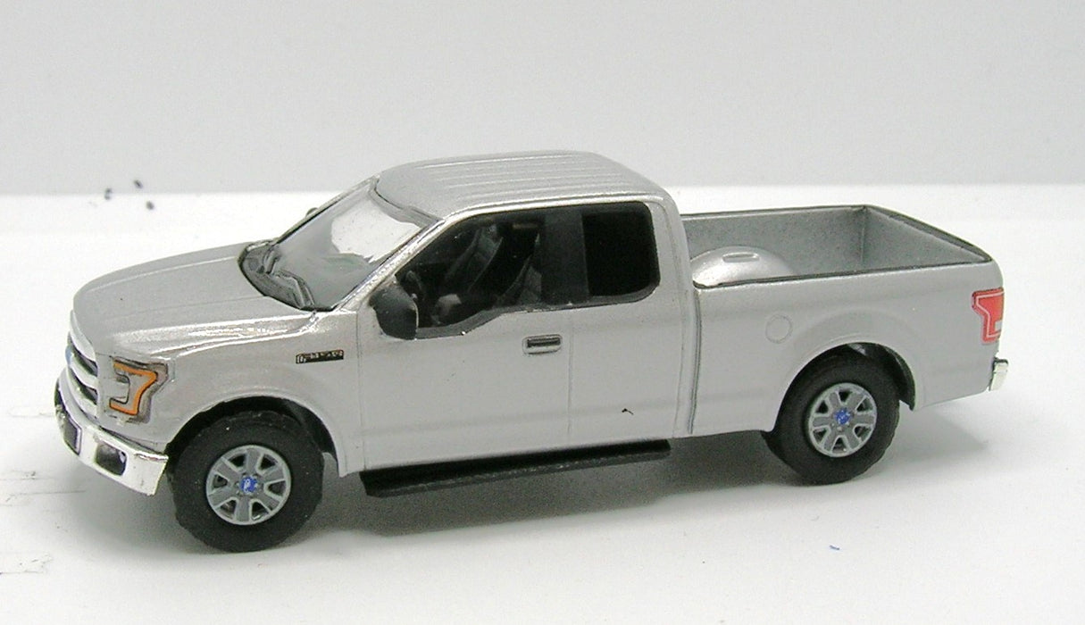 1/64 GREENLIGHT TOY 2015 FORD F150 SILVER PICKUP TRUCK NEW NO BOX