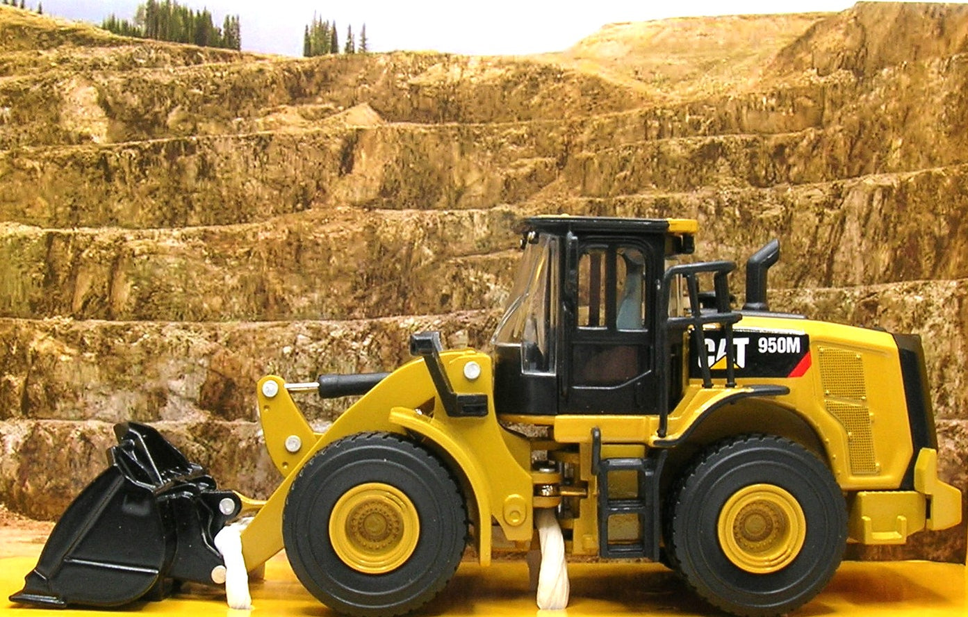 1/64 Scale Construction Toys | Farm and Home Toys